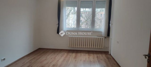 Eladó téglalakás, Székesfehérvárott 61 M Ft, 3 szobás