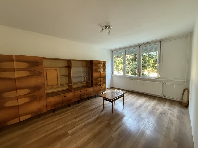 Kiadó téglalakás, albérlet, Nyíregyházán 100 E Ft / hó