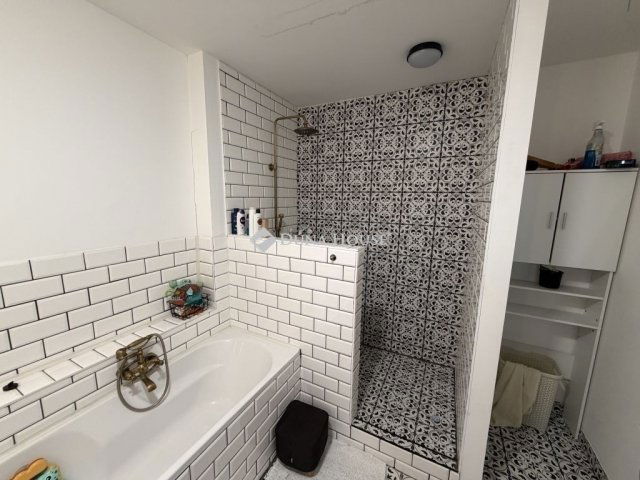 Eladó családi ház, Budapesten, XVI. kerületben 229.5 M Ft