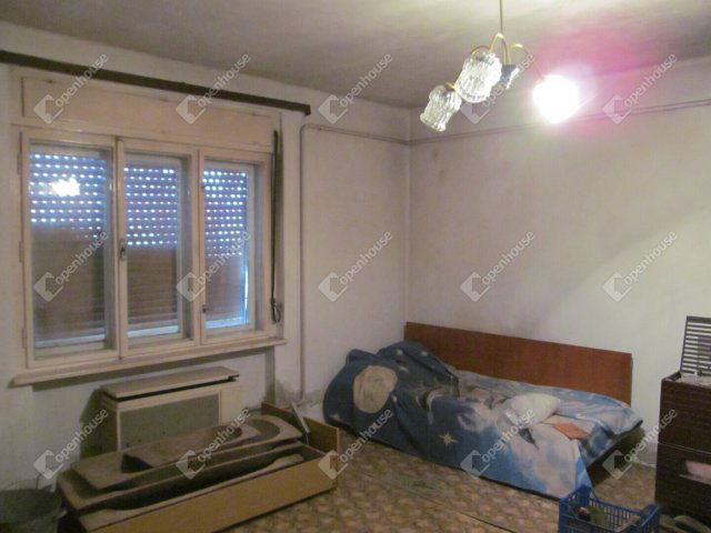 Eladó családi ház, Kadarkúton 16.9 M Ft, 2 szobás
