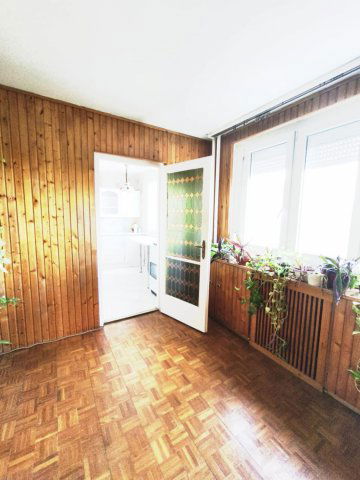 Eladó panellakás, Budapesten, III. kerületben 81.7 M Ft, 3 szobás