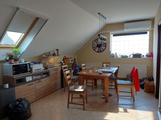 Eladó téglalakás, Tatán 85 M Ft, 4 szobás