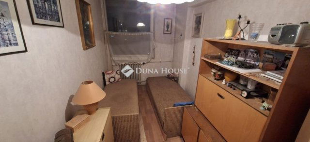 Eladó panellakás, Kecskeméten 42.5 M Ft, 2 szobás