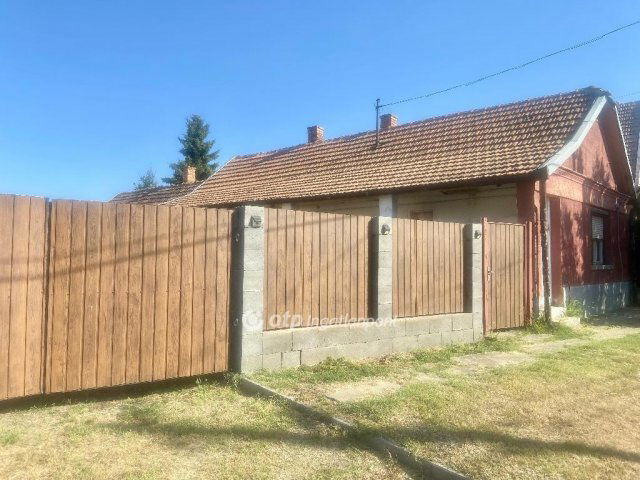 Eladó családi ház, Jászfelsőszentgyörgyön 10.99 M Ft