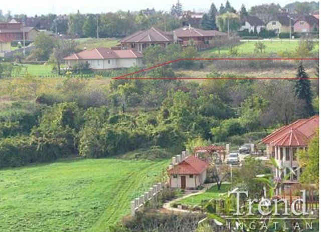 Eladó telek, Dunaújvárosban 35 M Ft, 2 szobás