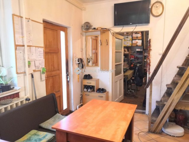 Eladó családi ház, Budapesten, XV. kerületben 75 M Ft