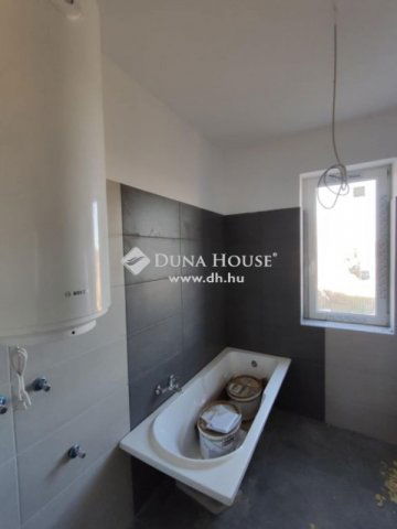 Eladó ikerház, Budapesten, XVIII. kerületben 129.9 M Ft, 5 szobás