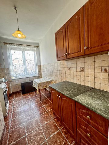Eladó téglalakás, Pécsett, Komlói úton 36.9 M Ft, 2 szobás
