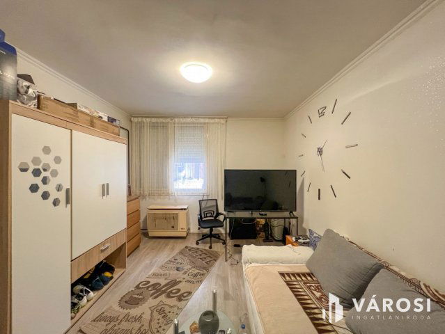 Eladó téglalakás, Békéscsabán 21.9 M Ft, 1 szobás