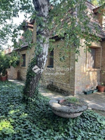 Eladó családi ház, Majosházán 265 M Ft, 4 szobás