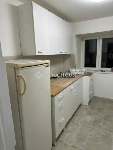 Eladó családi ház, Enyingen 139 M Ft, 1 szobás