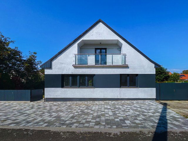 Eladó családi ház, Balatonszárszón 123 M Ft, 4 szobás