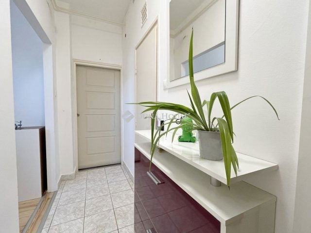 Eladó téglalakás, Szombathelyen 36.5 M Ft, 1 szobás