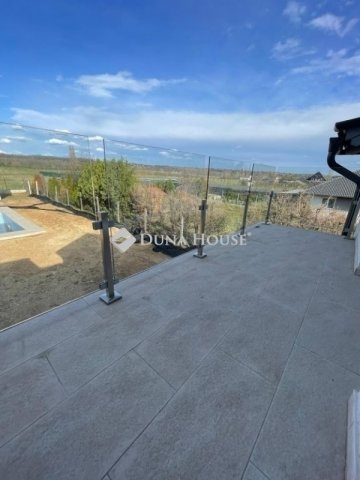 Eladó ikerház, Budapesten, XVI. kerületben 179.9 M Ft, 5 szobás