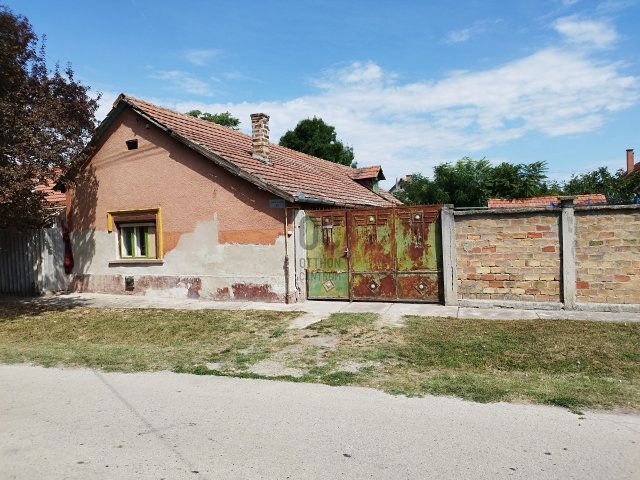 Eladó családi ház, Nagykőrösön 22.5 M Ft, 2 szobás