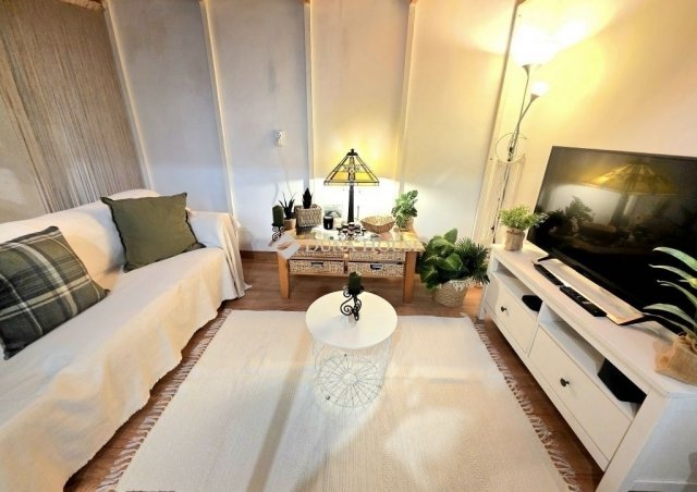 Eladó téglalakás, Budapesten, VIII. kerületben 56.9 M Ft