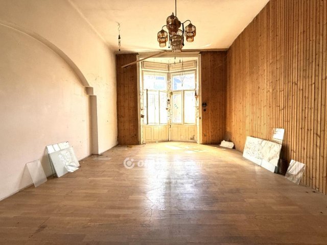 Eladó téglalakás, Budapesten, VII. kerületben 74.9 M Ft