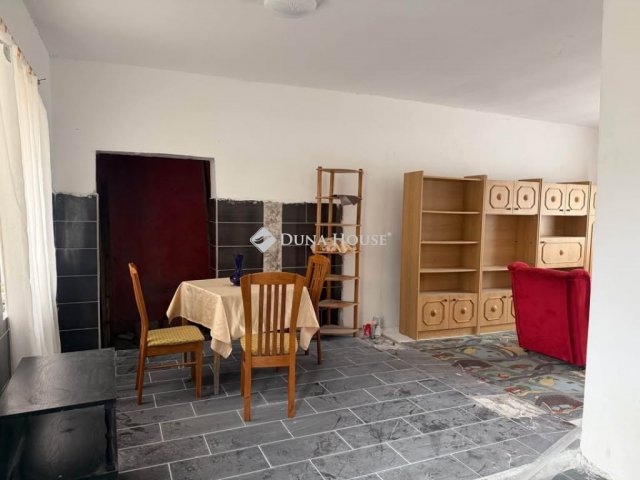 Eladó családi ház, Zákányszéken 32 M Ft, 3 szobás