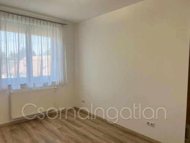 Kiadó téglalakás, albérlet, Kapuváron 150 E Ft / hó, 2 szobás