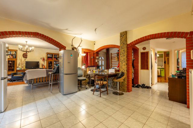 Eladó családi ház, Érden 144.9 M Ft, 5 szobás