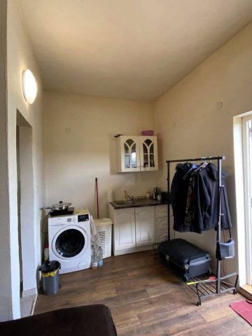 Eladó családi ház, Dánszentmiklóson 28.9 M Ft, 2+1 szobás