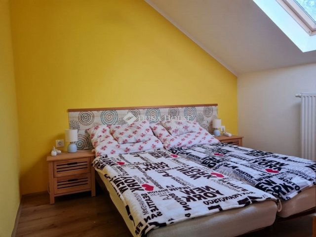 Eladó ikerház, Balatonföldváron 138.9 M Ft, 4 szobás