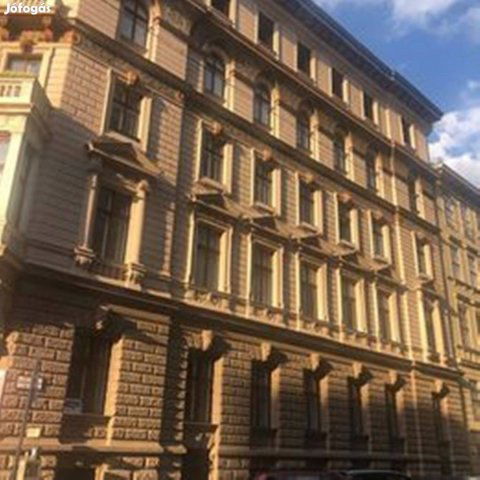 Eladó téglalakás, Budapesten, V. kerületben 130 M Ft, 3 szobás