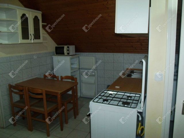 Kiadó téglalakás, albérlet, Pacsán 120 E Ft / hó, 2 szobás