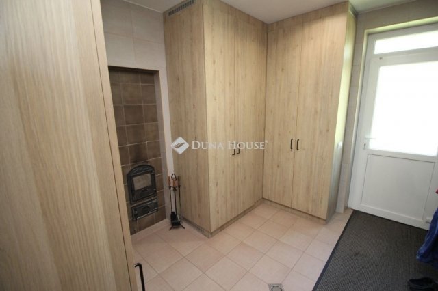 Eladó családi ház, Kecskeméten 219 M Ft, 1 szobás