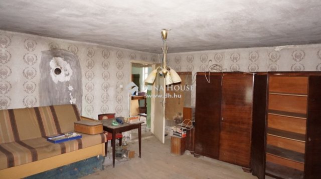 Eladó családi ház, Nagypálin 9.9 M Ft, 2 szobás