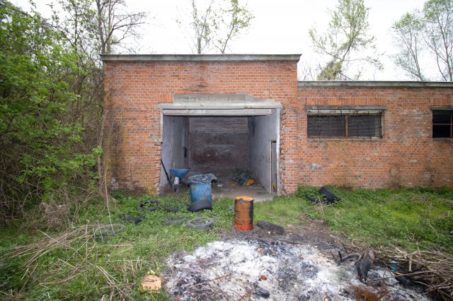 Eladó ipari ingatlan, Ajkán 9.9 M Ft / költözzbe.hu