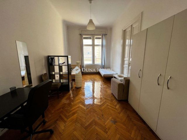 Eladó téglalakás, Budapesten, VIII. kerületben 109 M Ft