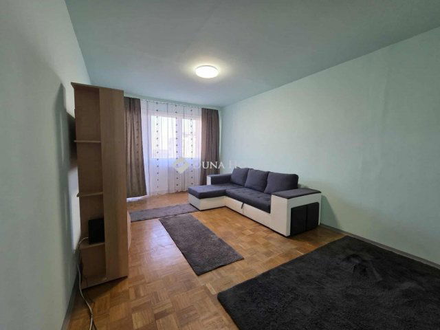 Kiadó panellakás, albérlet, Szegeden, Budapesti körúton