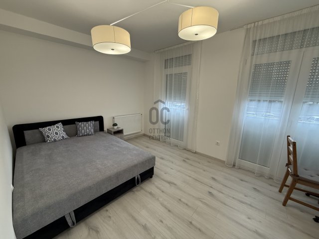 Kiadó téglalakás, albérlet, Debrecenben 420 E Ft / hó, 4 szobás