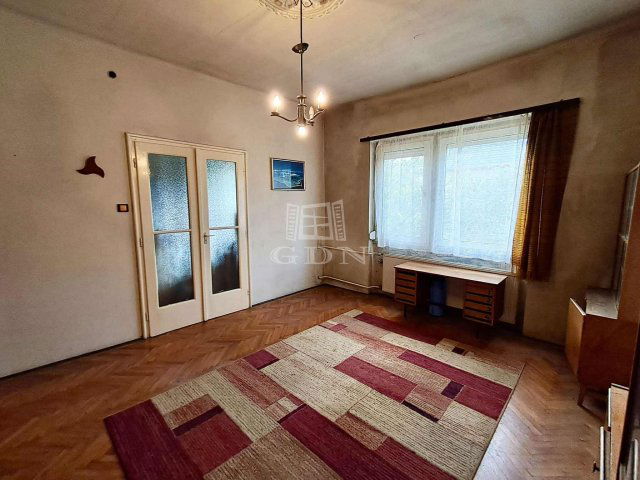 Eladó családi ház, Budapesten, XV. kerületben 84.9 M Ft