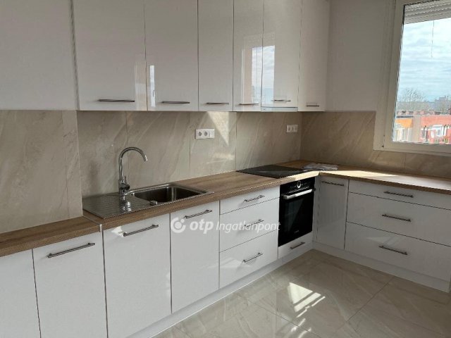 Eladó téglalakás, Zalaegerszegen 53 M Ft, 2 szobás