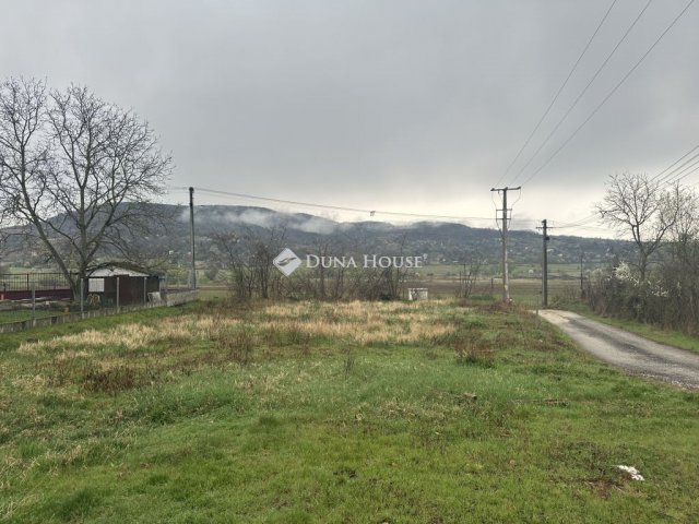 Eladó telek, Esztergomban, Meggyfás úton 19.5 M Ft