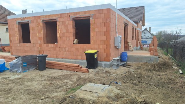 Eladó ikerház, Gödöllőn 115 M Ft, 5 szobás