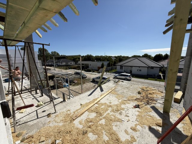 Eladó családi ház, Bicskén 135 M Ft, 5 szobás