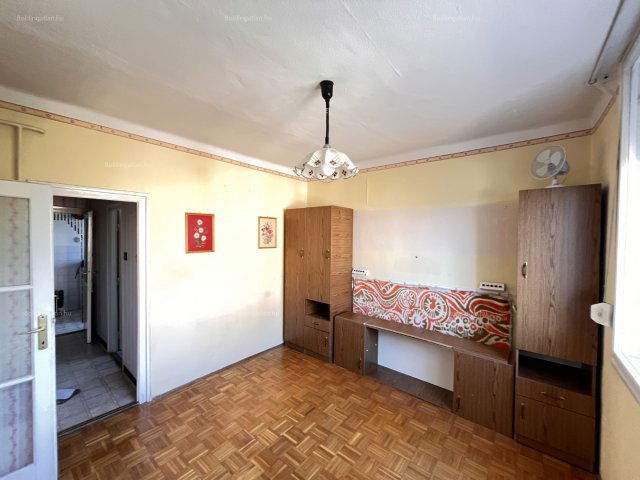 Eladó téglalakás, Kaposváron 29.9 M Ft, 2 szobás