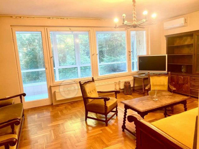 Eladó téglalakás, XII. kerületben, Zirzen Janka utcában