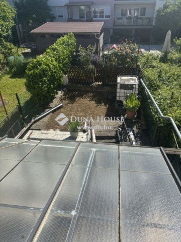 Eladó sorház, Veszprémben 77.9 M Ft, 2+2 szobás
