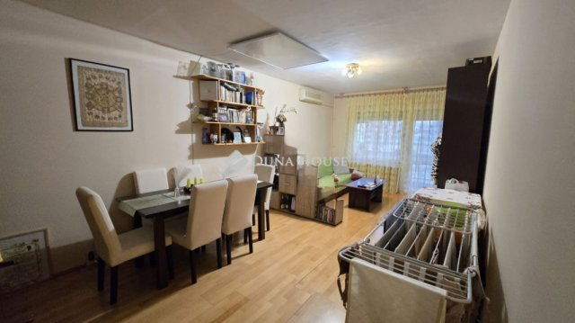 Eladó panellakás, Szegeden 66.49 M Ft, 3 szobás