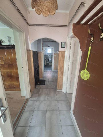 Eladó családi ház, Oroszlányban 84.9 M Ft, 3+1 szobás