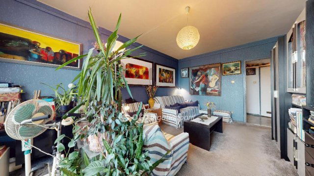 Eladó panellakás, Nyíregyházán 39.9 M Ft, 3 szobás