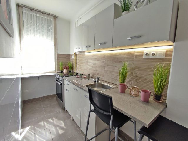 Eladó téglalakás, Budapesten, XIV. kerületben 85.7 M Ft