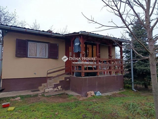 Eladó családi ház, Nagykőrösön 18.5 M Ft, 3 szobás