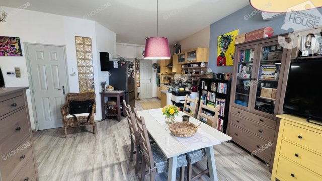 Eladó téglalakás, Kecskeméten 74.9 M Ft, 3 szobás