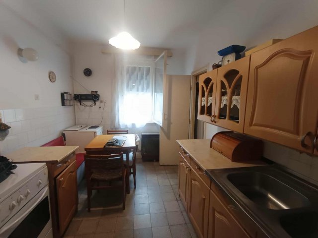 Eladó téglalakás, Bonyhádon, Perczel Mór utcában 31.9 M Ft