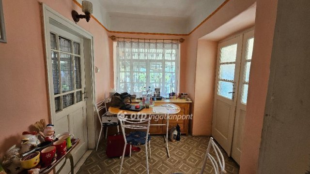 Eladó családi ház, Zaránkán 19.9 M Ft, 5 szobás